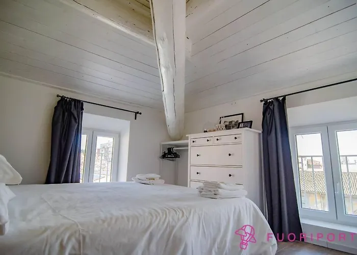 Fuoriporta Affitti Brevi - Corte 4 Con Parcheggio Gratuito